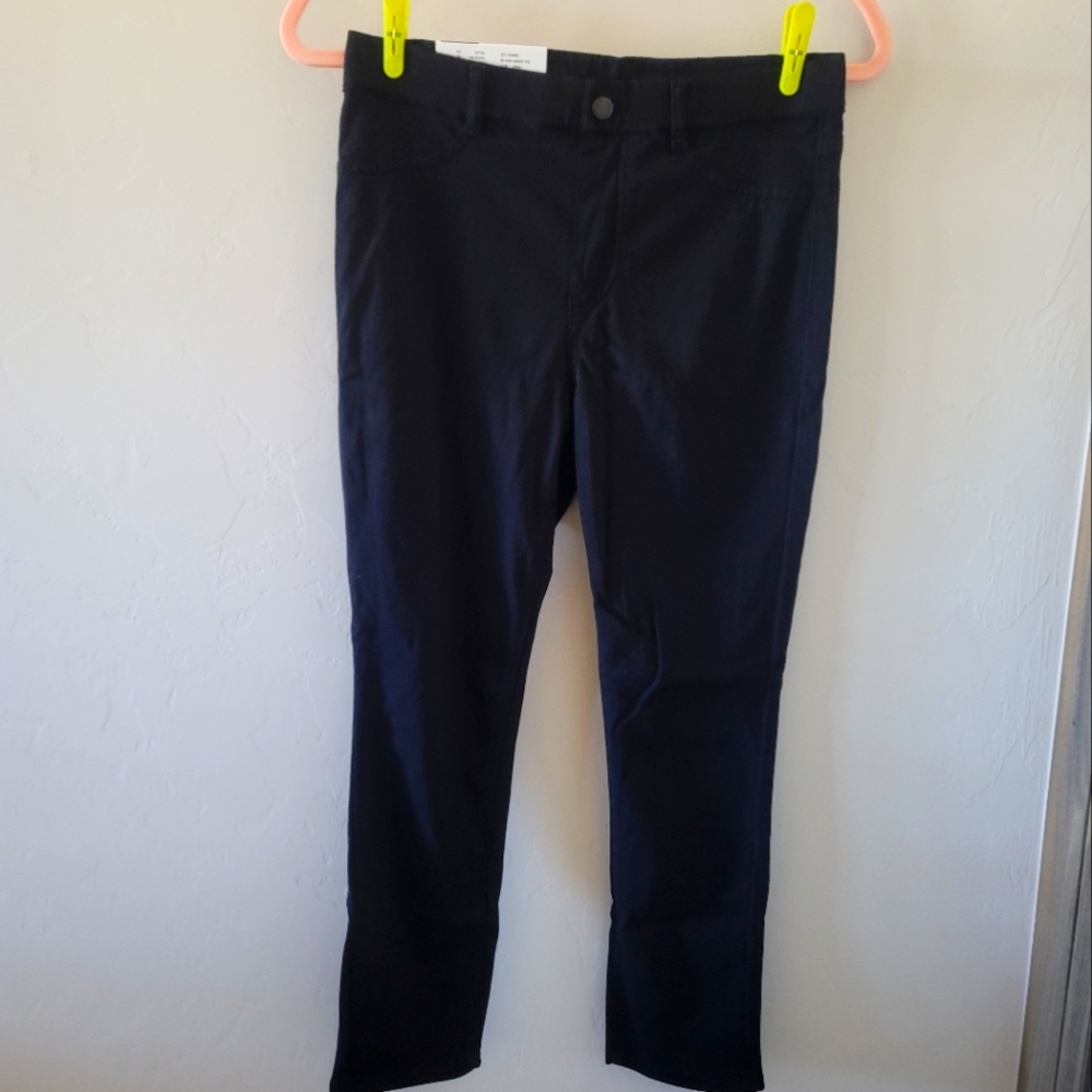 Uniqlo Ultra Stretch Cropped Leggings Pants